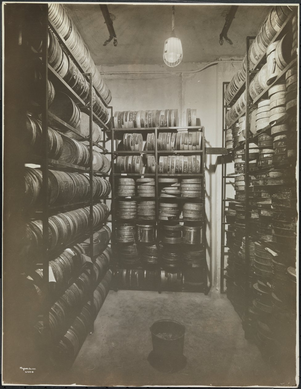Mutual Film Co., 1600 Broadway, New York, 1918 alkotó: Byron Company