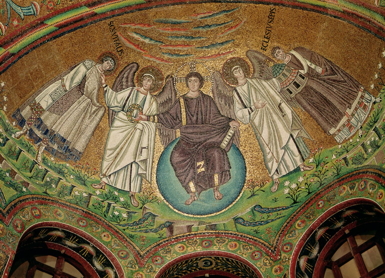 Krisztus, akit két angyal, Szent Vitális és Ecclesius püspök vesz körül az apszisból (mozaik) alkotó: Byzantine School