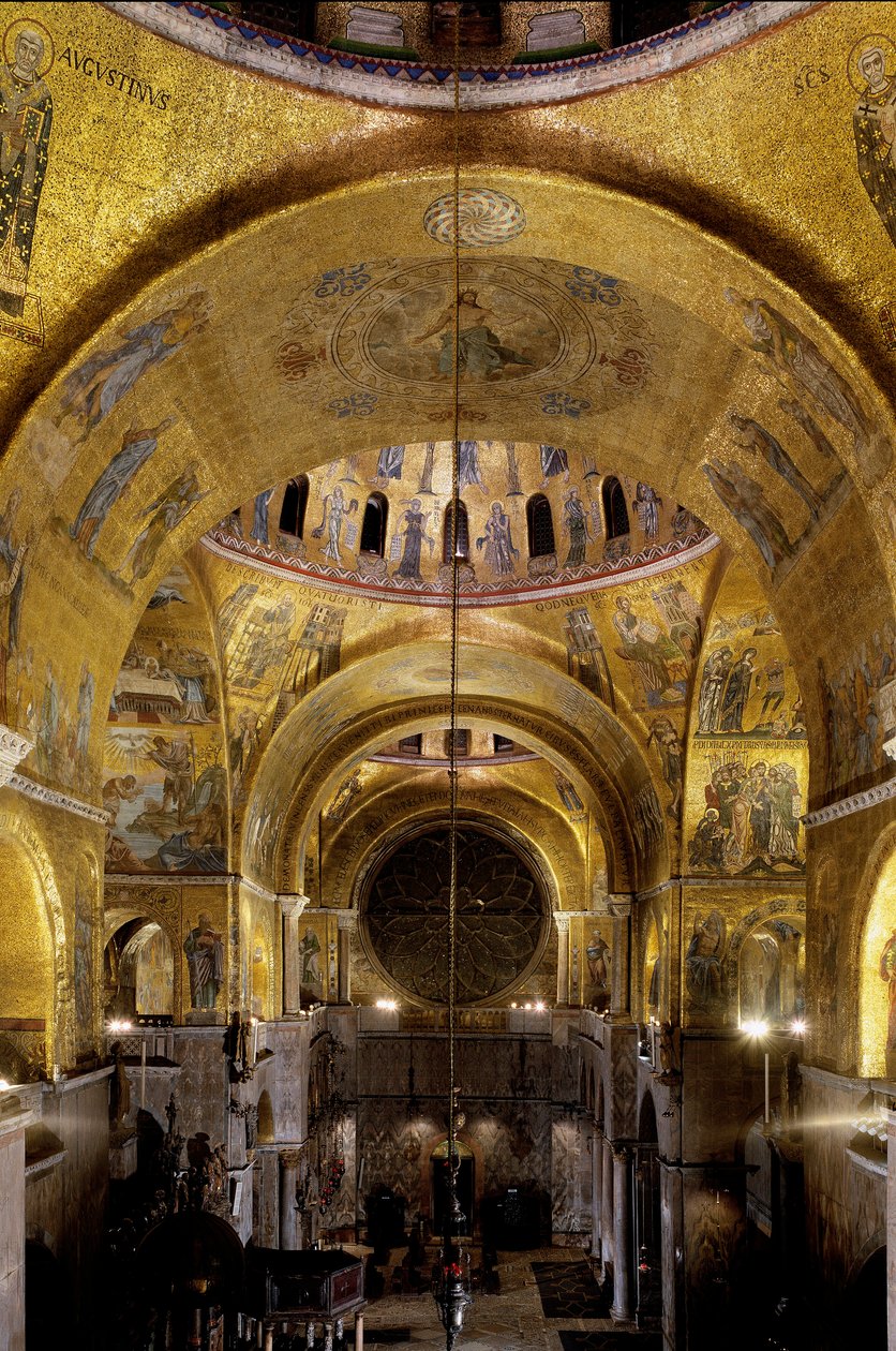 Bizánci építészet: kilátás a déli kereszthajóra (Szent Leonárd dómával), a rozetta. 1542-1551 Basilica di San Marco (Szent Márk-bazilika), Velence alkotó: Byzantine Byzantine
