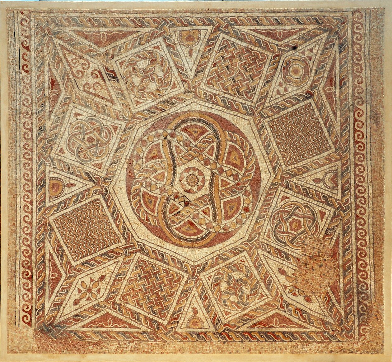 Mozaikpadló a Deir Qala-i erőd bizánci kolostorából, Kr.u. 6. század (mozaik) alkotó: Byzantine Byzantine