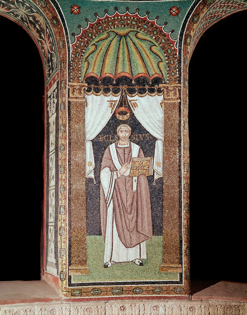A püspök eklézsiája (mozaikrészlet, 6. század) alkotó: Byzantine School