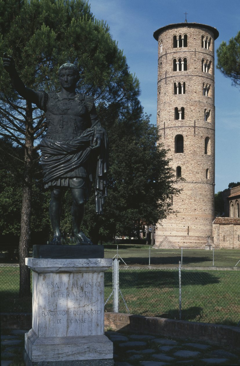 Kilátás a harangtoronyra alkotó: Byzantine School