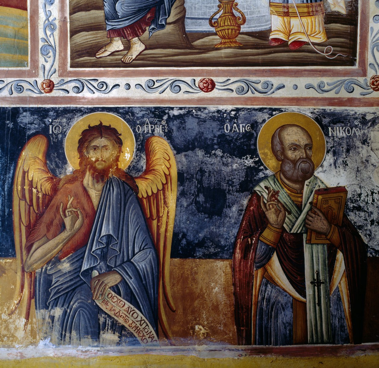 Arkangyal és szent, freskókkal díszített boltozat a Mikro Sotiris kolostorban, Symi szigetén, Görögországban (fotó) alkotó: J.B. and Brown J. Rowbotham