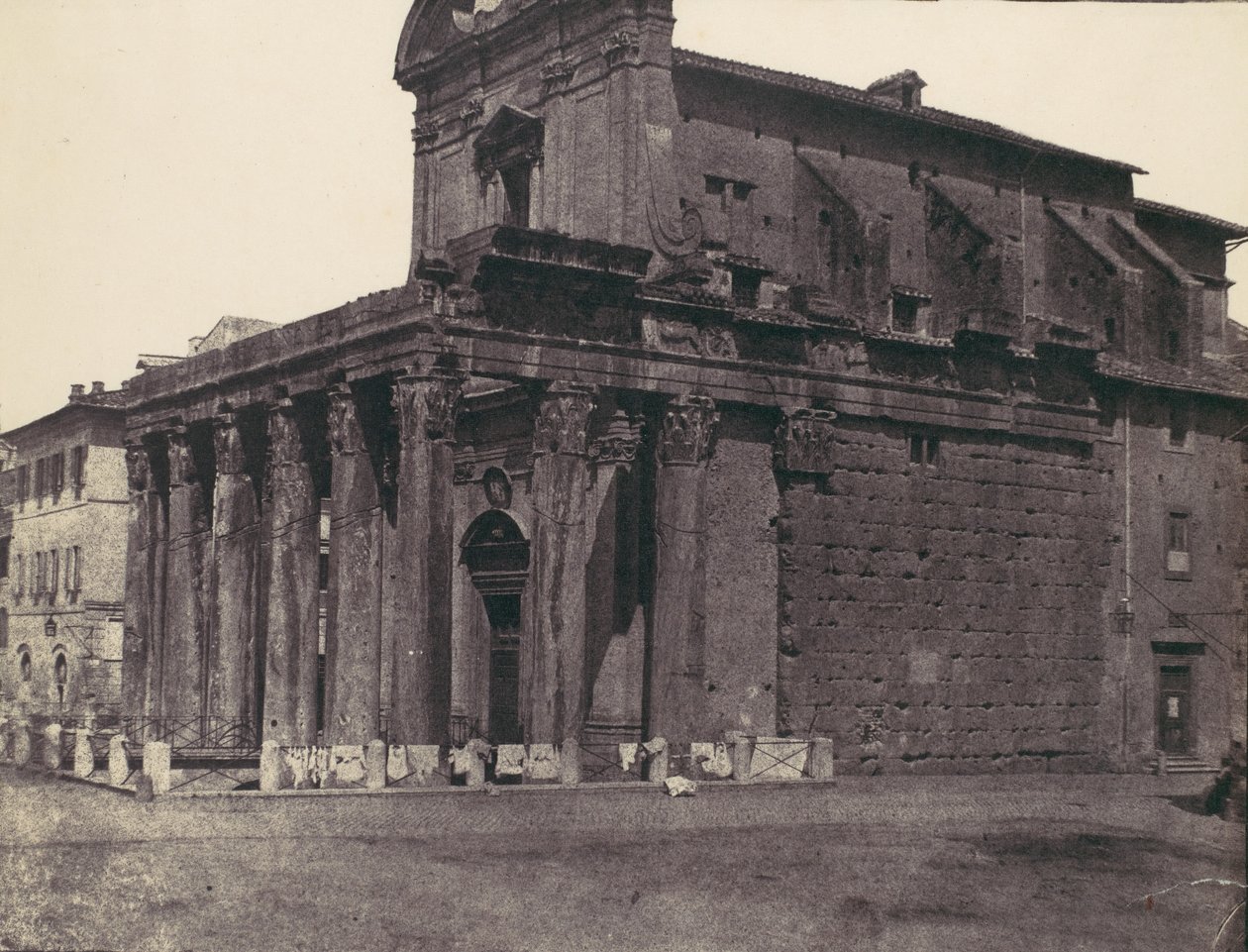 Antonius és Faustina temploma, San Lorenzo in Miranda, Róma, 1850-es évek. alkotó: Calvert Jones