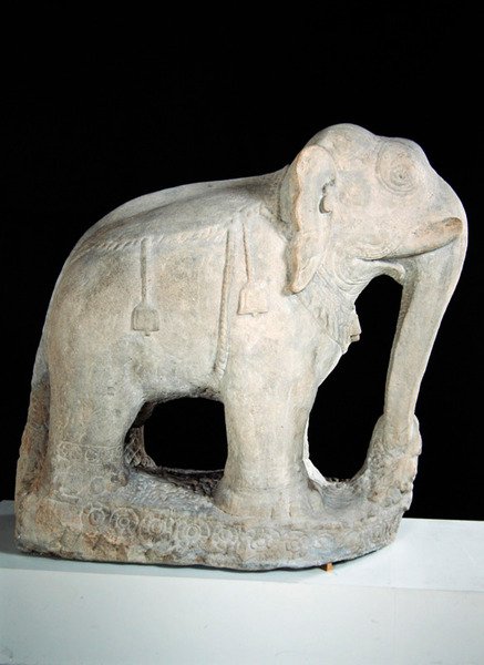 Elefánt szobor, Bayon stílusú, Preah Khanból, 12. század vége - 13. század eleje (homokkő) alkotó: Cambodian Cambodian