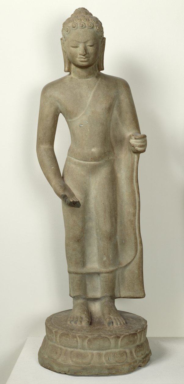 Álló Buddha, Tuol Hoyból, Nedves Fernom, Udong (homokkő) alkotó: Cambodian School