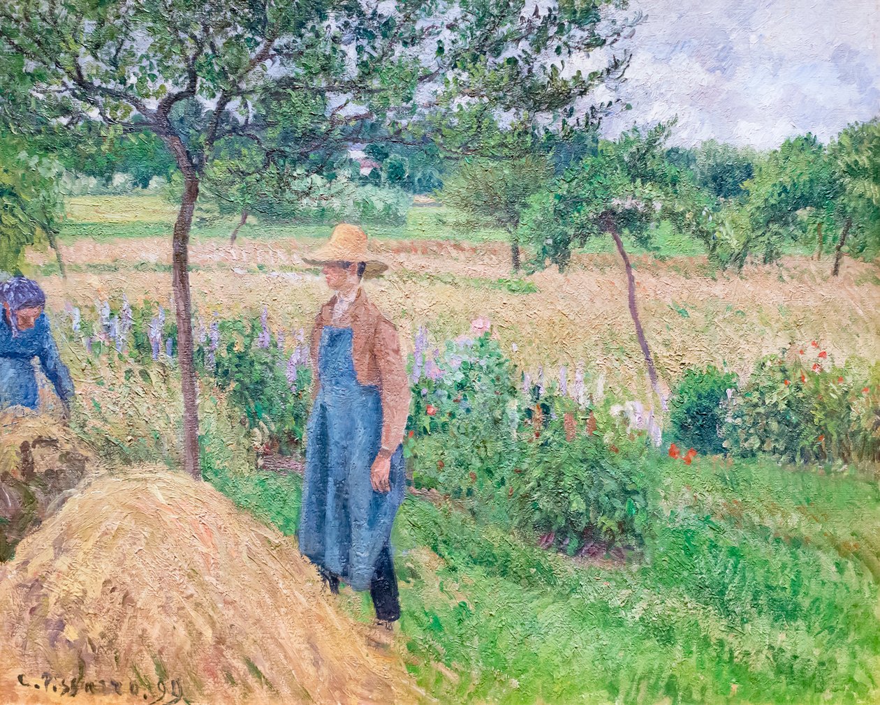 Kertész áll egy szénakazal mellett, borús ég, Eragny alkotó: Camille Pissarro