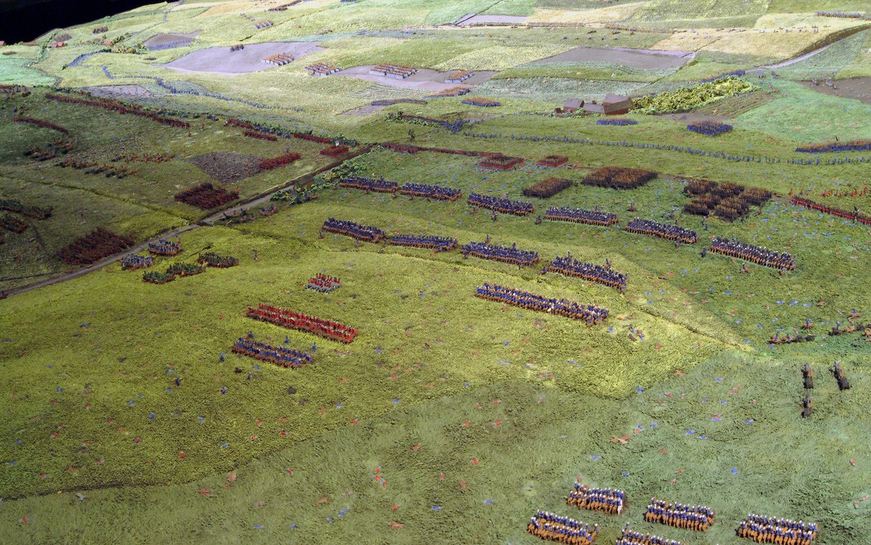 A Waterloo-i csata diorámája, amely az 1815. június 18-án 19.45-kor elhelyezett csapatokat mutatja (vegyes média) (részlet) alkotó: Capt. William Siborne