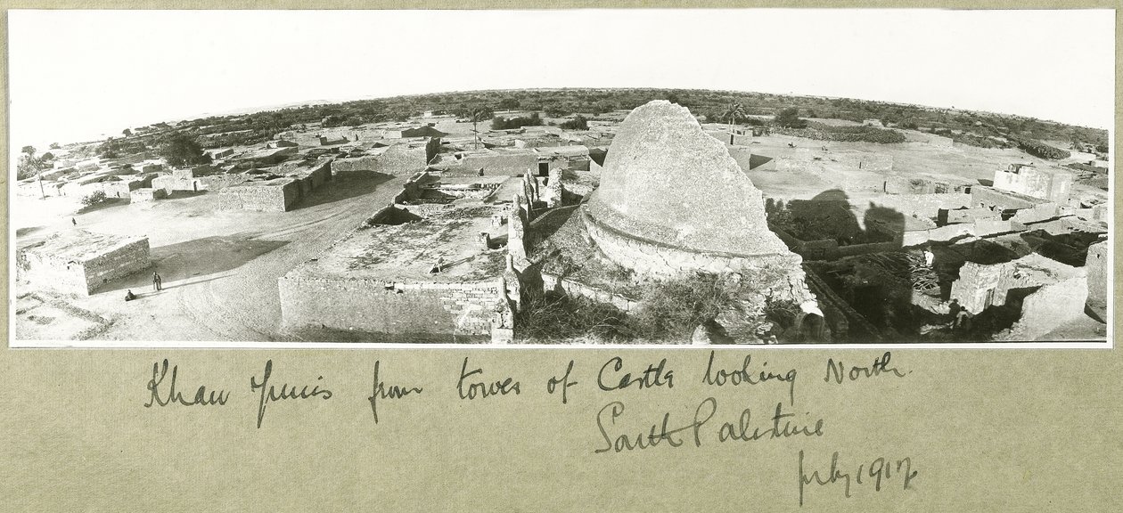 Yunis kán a kastély tornyából, Dél-Palesztina, 1917. július alkotó: Capt. Arthur Rhodes
