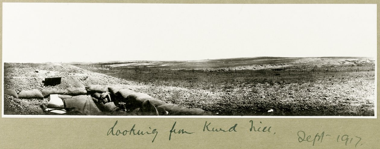 A Kurd Hillről nézve, 1917. szeptember alkotó: Capt. Arthur Rhodes