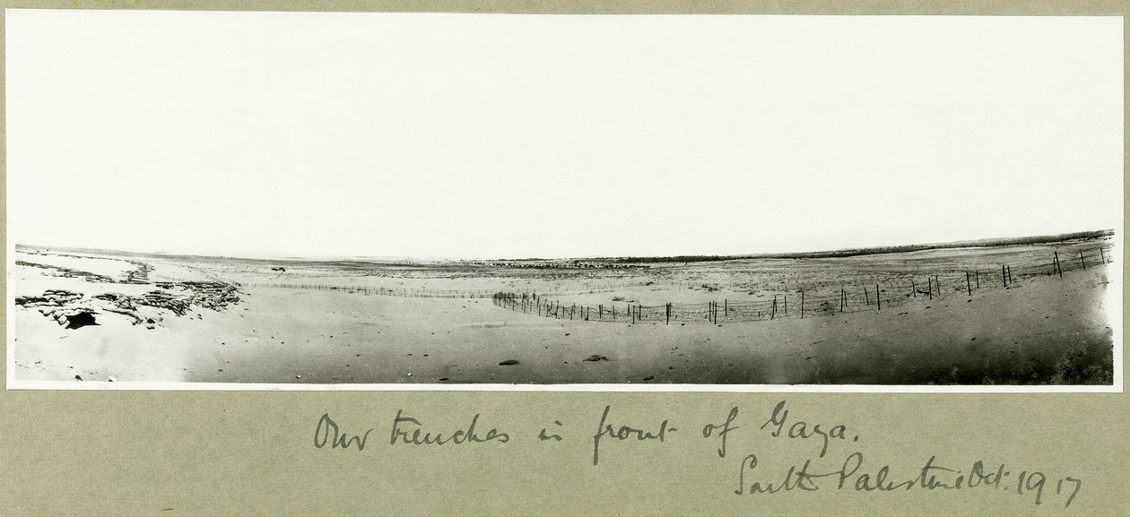 Lövészárkaiink Gáza előtt, 1917. október alkotó: Capt. Arthur Rhodes