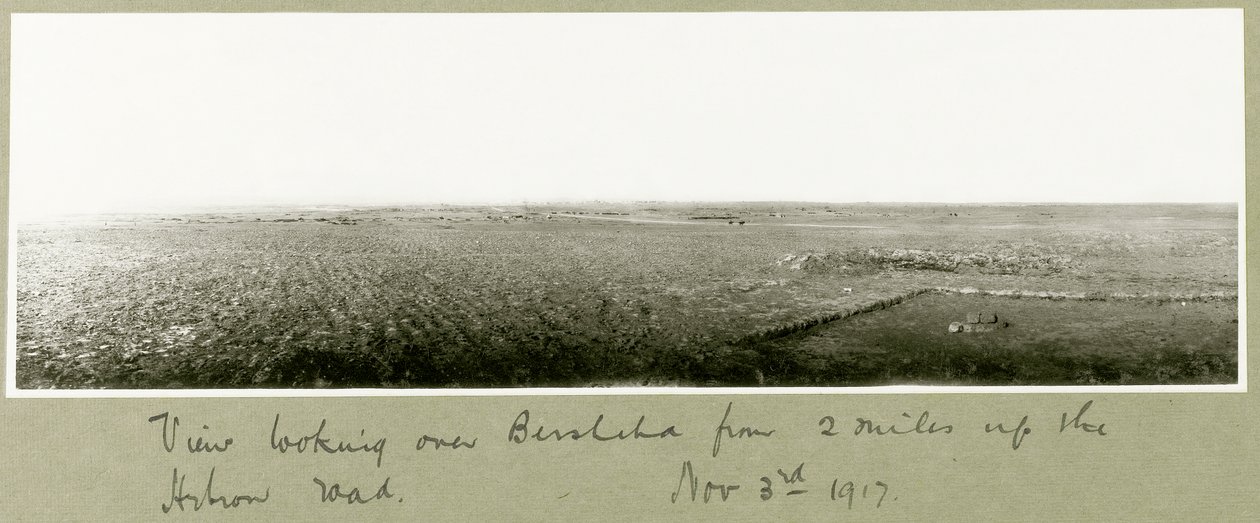 Kilátás Beersebára két mérföldről a Hebron Roadra felfelé, 1917. november 3 alkotó: Capt. Arthur Rhodes