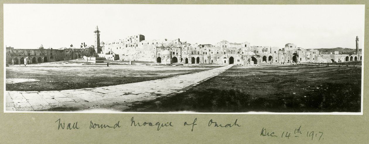 Fal az Omah-mecset körül, 1917. december 14 alkotó: Capt. Arthur Rhodes
