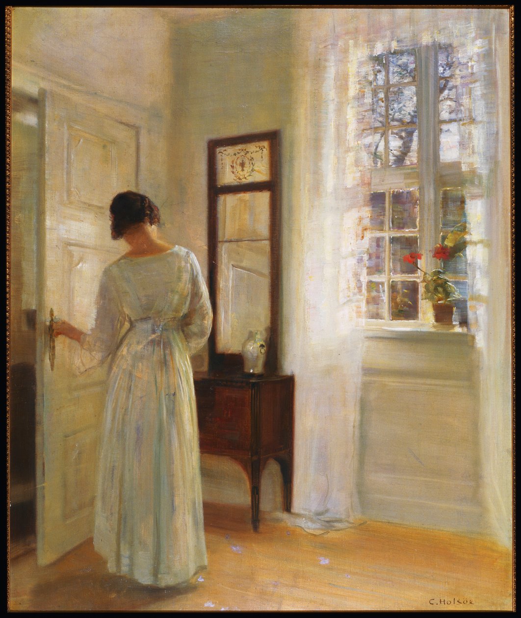 Egy hölgy nyitott ajtó mellett tükörben néz (olaj, vászon) alkotó: Carl Holsoe