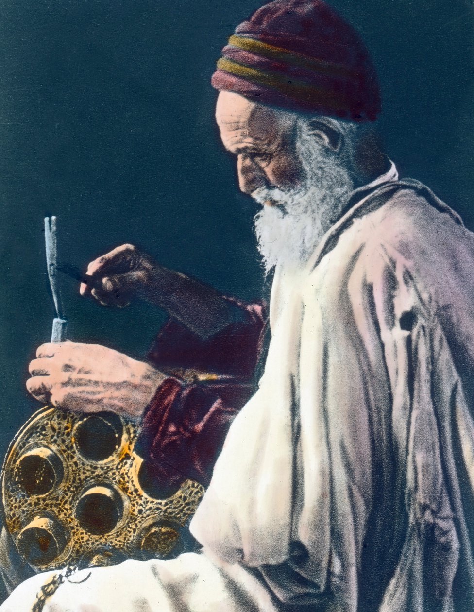 Marokkó, zsidó rézműves, a kép dátuma: 1910 körül. Carl Simon Archívum alkotó: Carl Simon