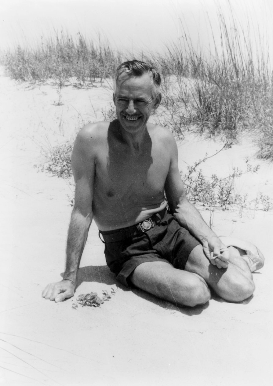 Carl van Vechten (1880-1964) amerikai író és fotográfus, itt 1928 körül. alkotó: Carl Van Vechten