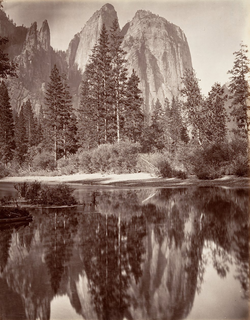 Tükörkép a Cathedral Rocksról, Yosemite, kb. 1872, nyomtatott kb. 1876. alkotó: Carleton E. Watkins.