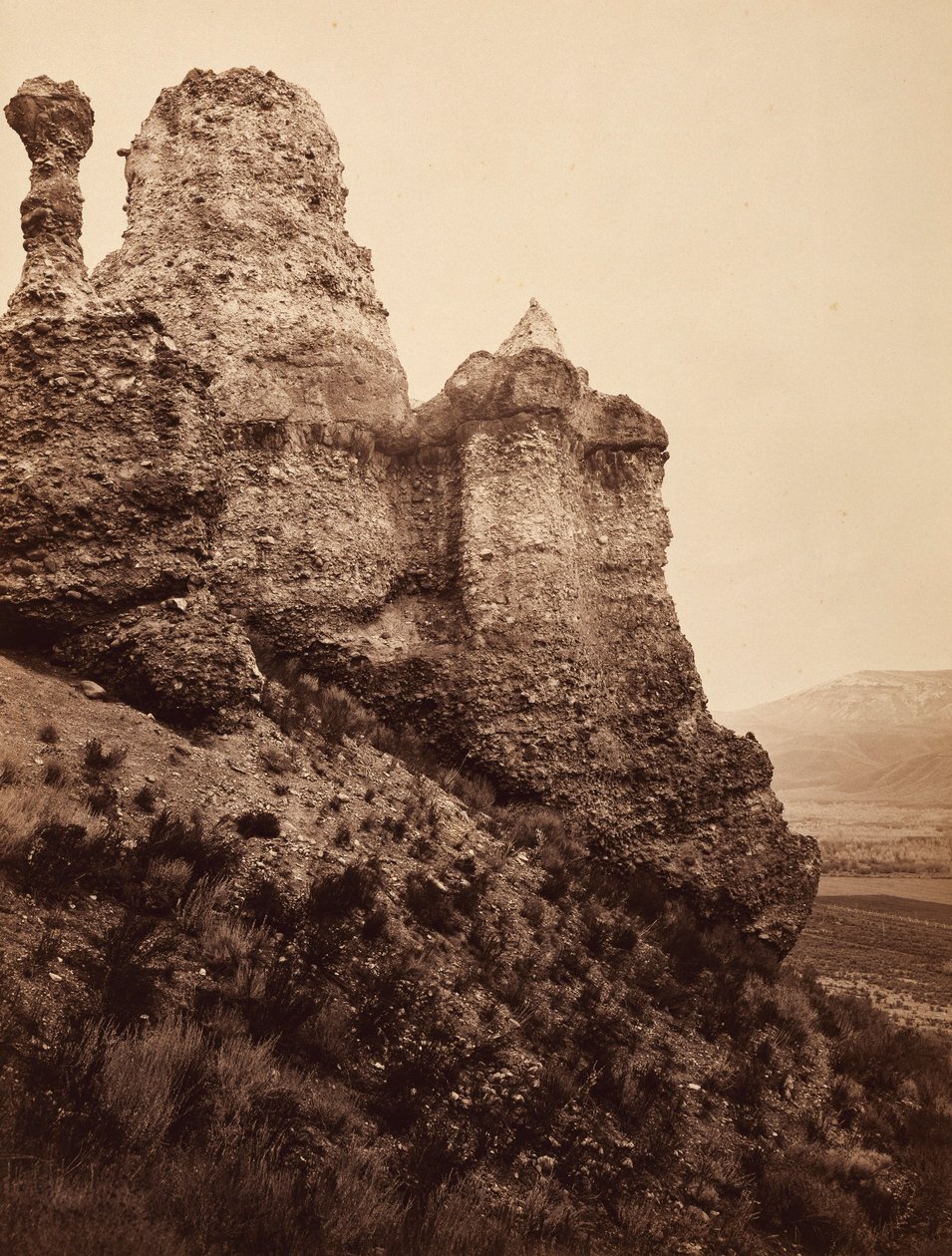 Witches Rock, Echo City közelében, Utah államban alkotó: Carleton E. Watkins