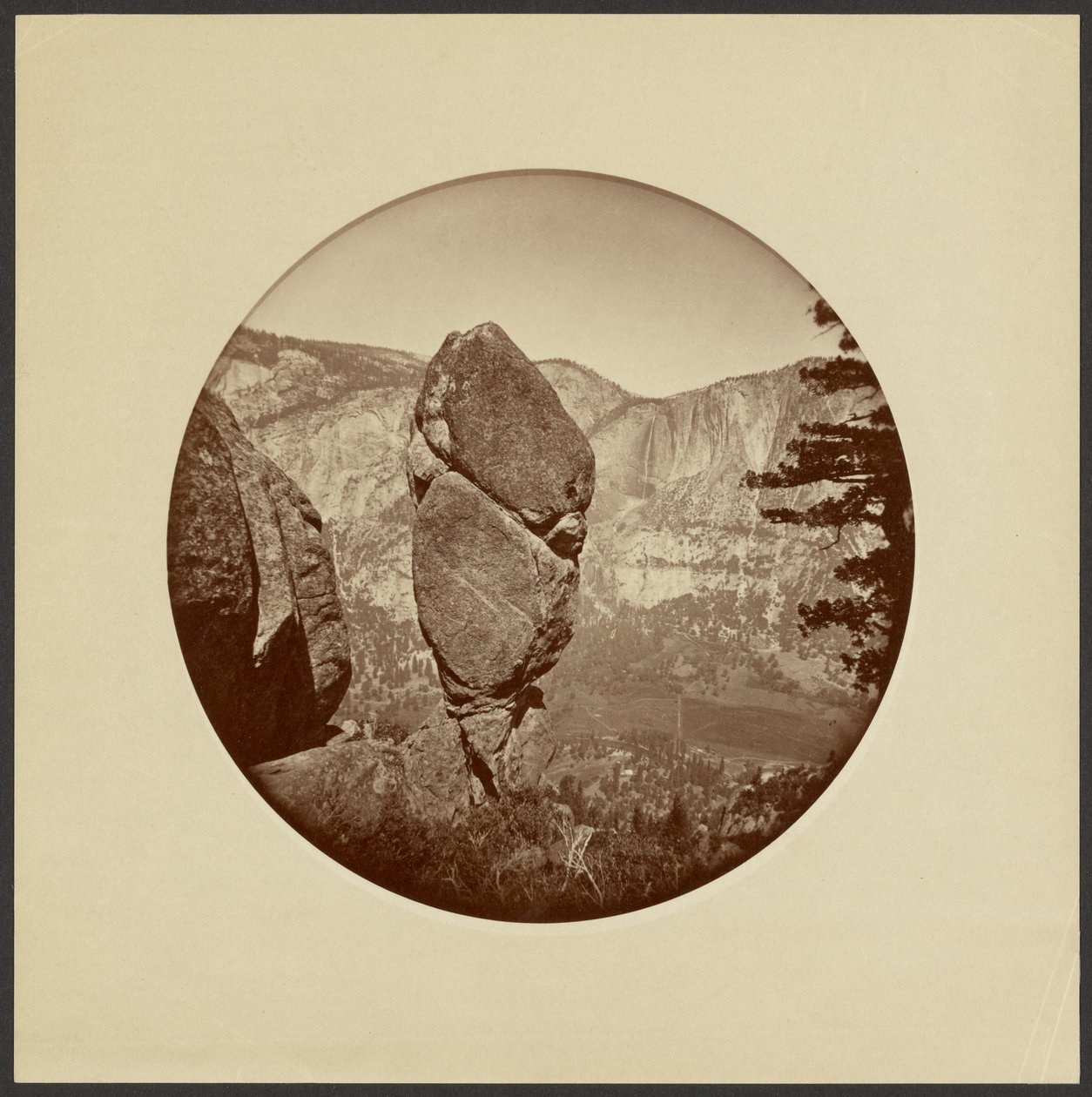"Agassiz" oszlop, Yosemite alkotó: Carleton Watkins