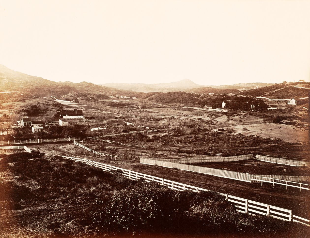 [Lone Mountain, az árvaházból] alkotó: Carleton Watkins