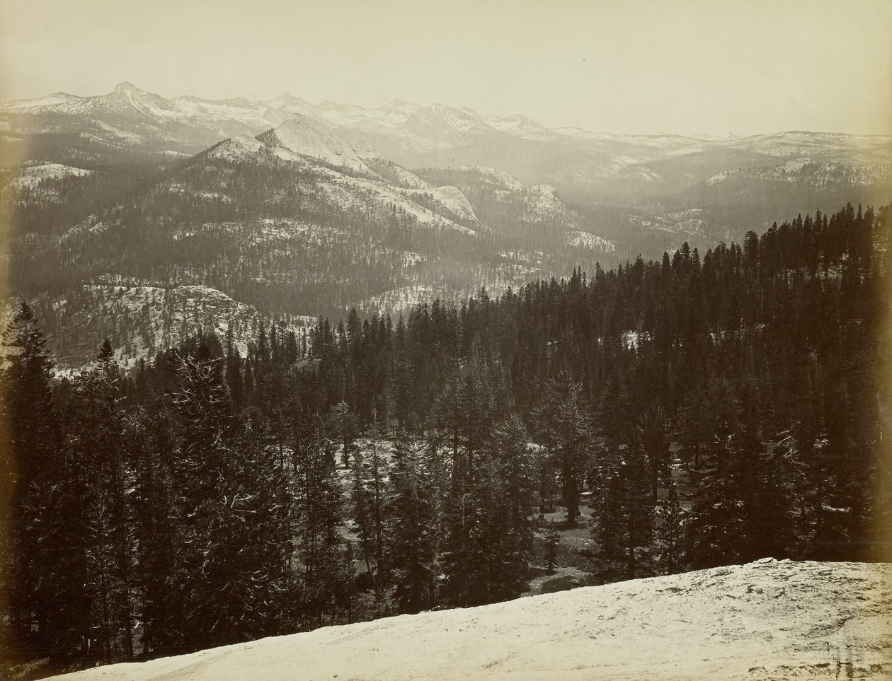 [A Merced-csoport a Sentinel Dome-ból] alkotó: Carleton Watkins
