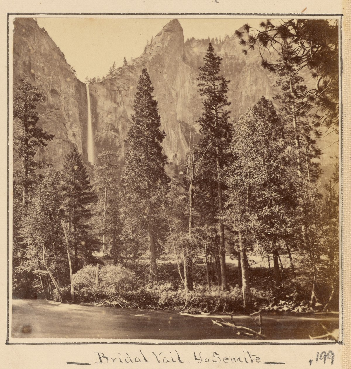 Pohono, avagy a Menyasszonyi fátyol, 900 láb alkotó: Carleton Watkins