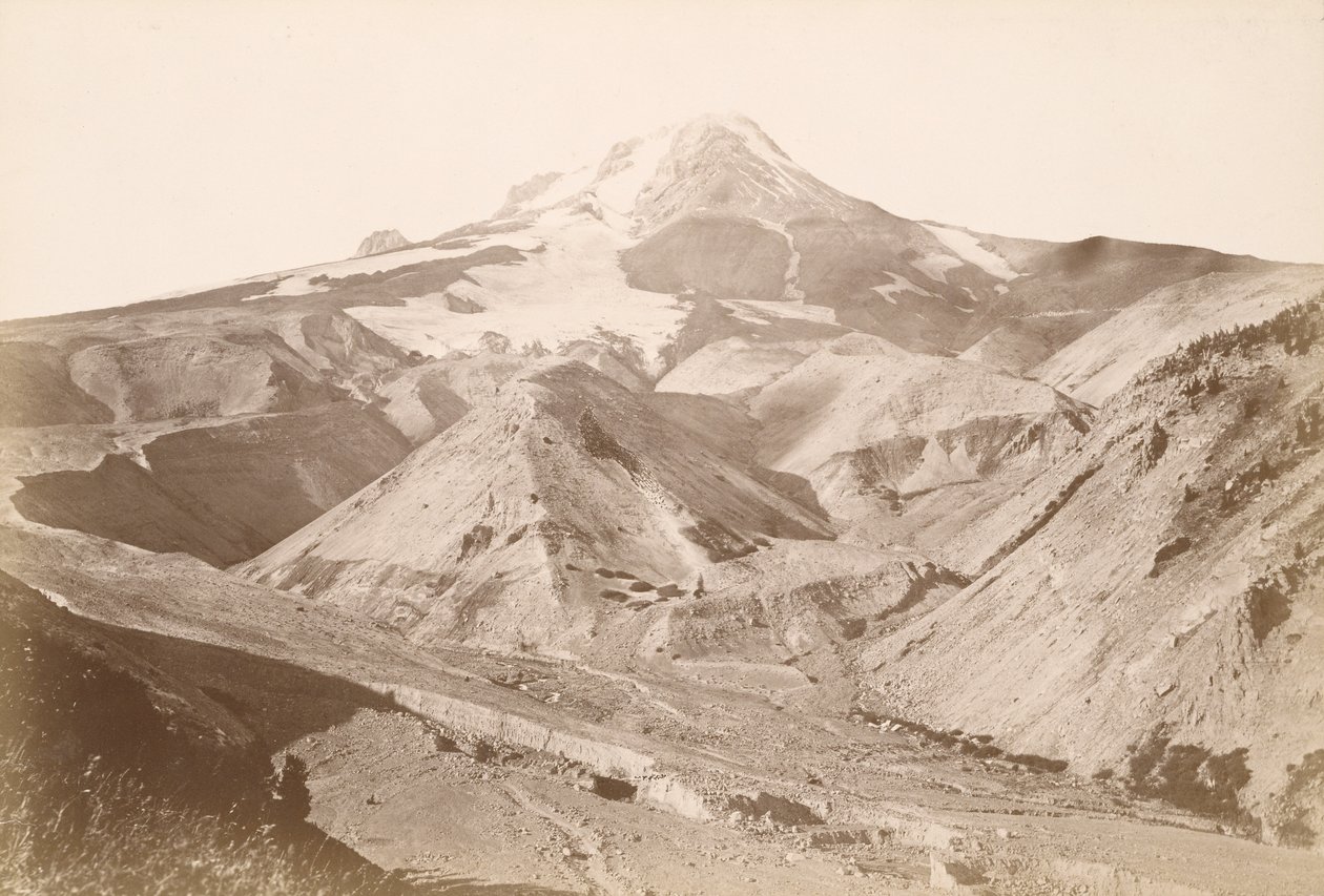 [A Mount Hood csúcsa, Oregon] alkotó: Carleton Watkins