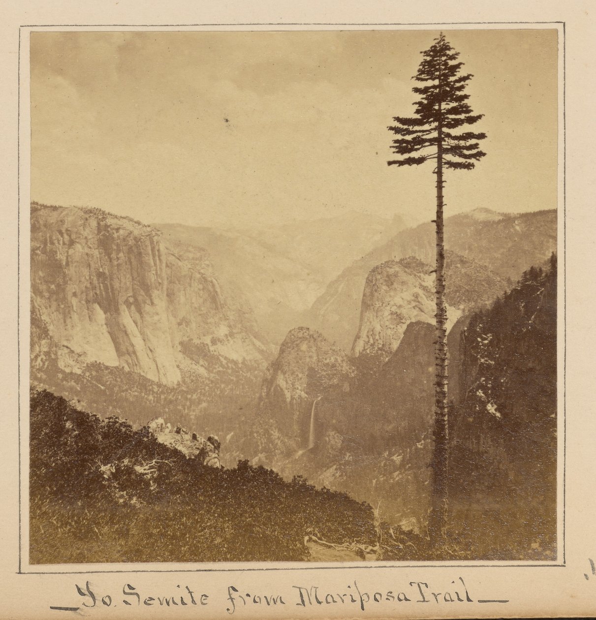 A Yosemite-völgy a „Best General View” pontból, Mariposa Trail alkotó: Carleton Watkins