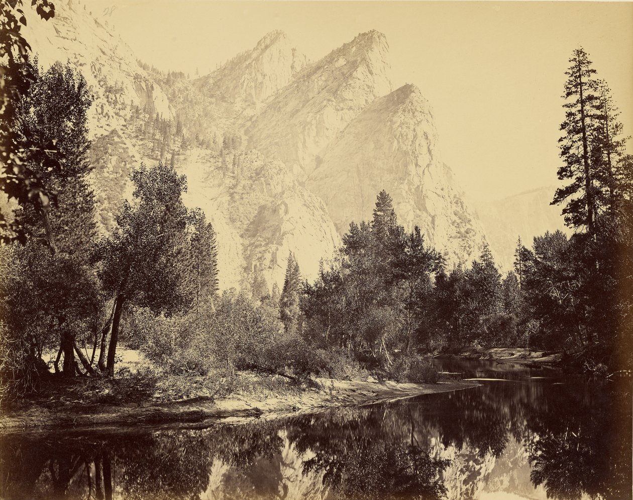 [Három fivér, 4480 láb] alkotó: Carleton Watkins