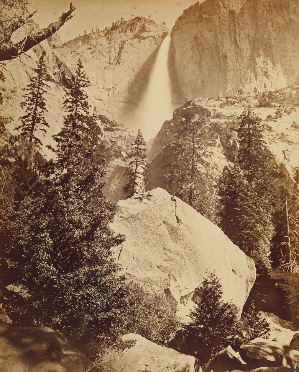 Felső Yosemite-vízesés, 1600 láb alkotó: Carleton Watkins