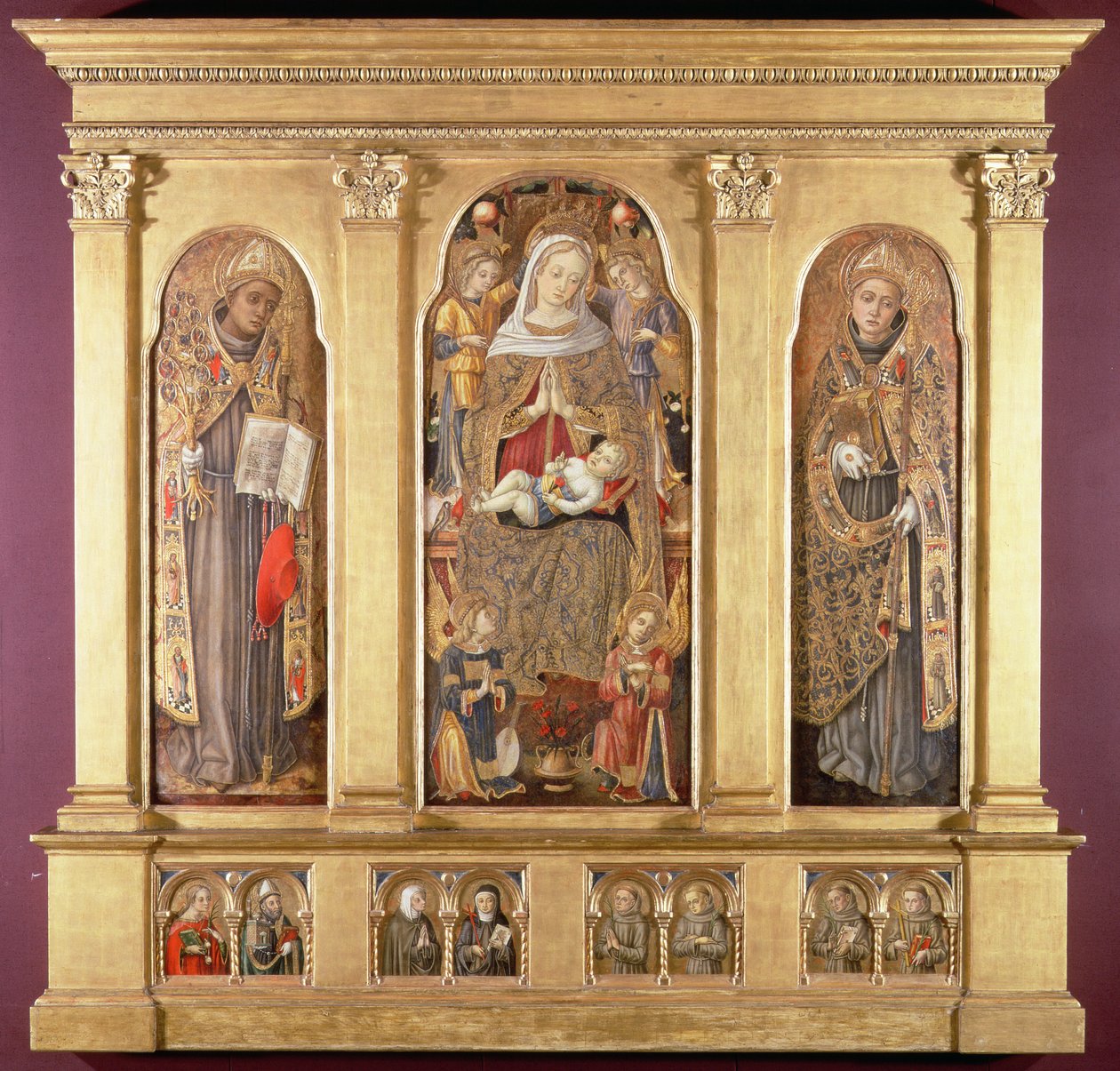 Szűz és gyermek Bonaventura és Toulouse-i Lajos szentekkel, 1489 körül (tempera arany- és olajmázzal a panelen) alkotó: Carlo Crivelli
