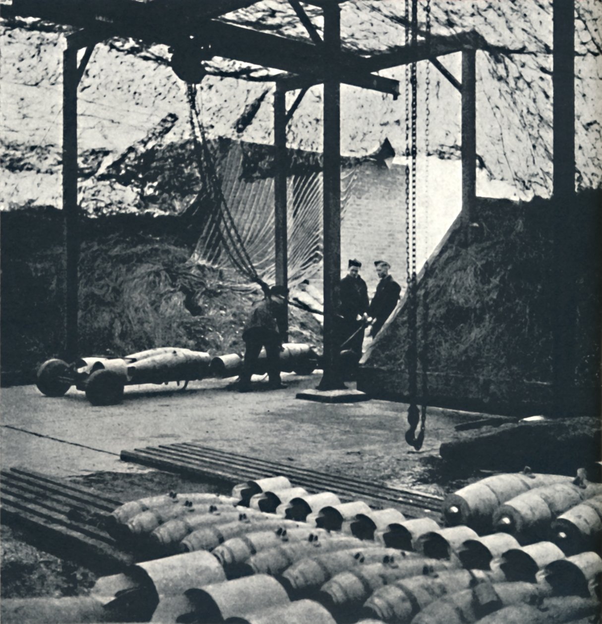 Bombázás, 1941 alkotó: Cecil Beaton
