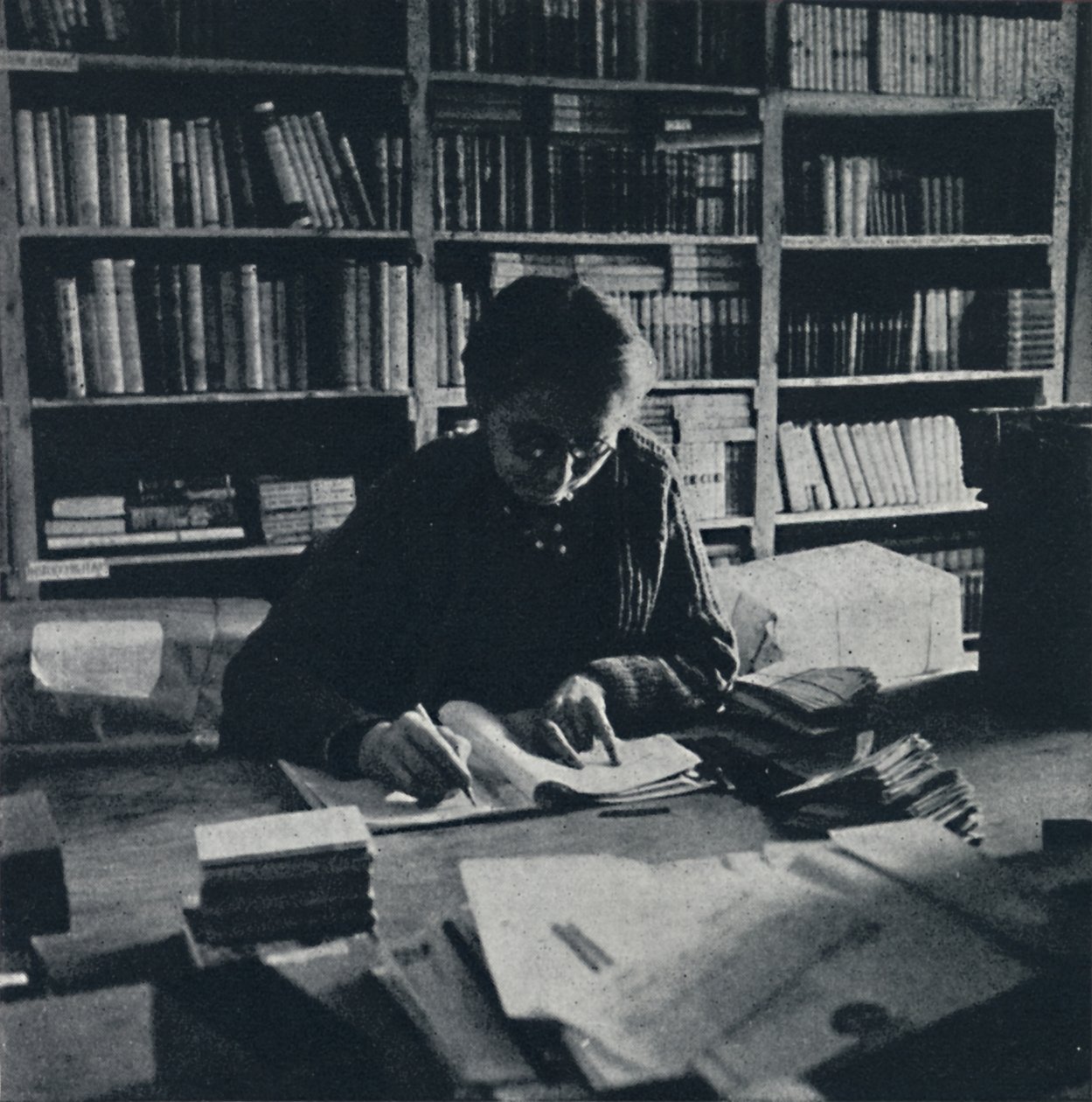 Könyvek raboknak, 1941 alkotó: Cecil Beaton