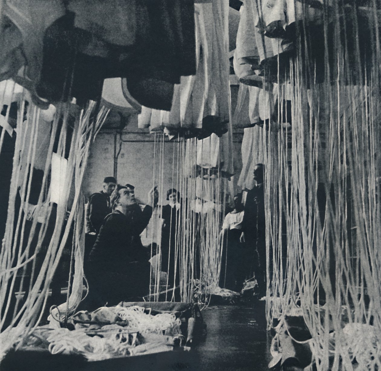 Életút tesztelő ejtőernyők a Fleet Air Arm számára, 1941 alkotó: Cecil Beaton
