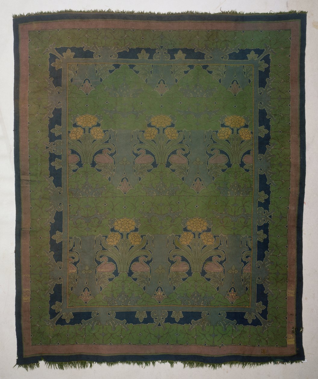 Donegal szőnyeg (lásd még: 131998) alkotó: Charles Francis Annesley Voysey