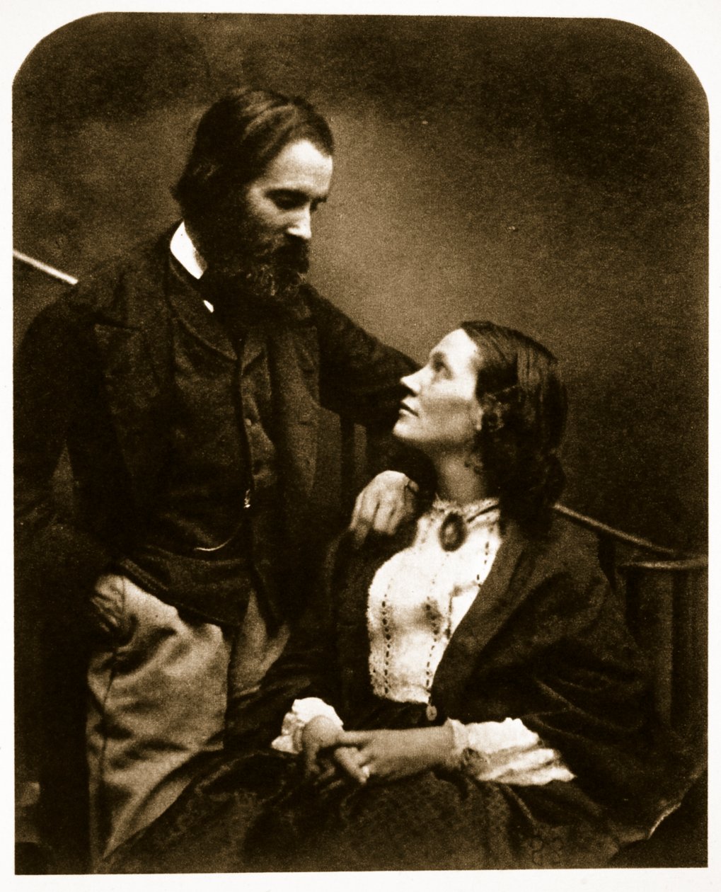 Alexander Munro és felesége, 1863. október 7. (szépia fotó) alkotó: Charles Lutwidge Dodgson