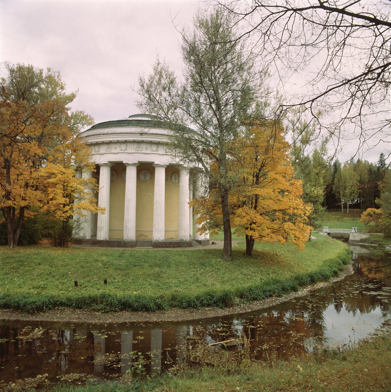 Pavlovszk. A barátság temploma, 1780-1783 alkotó: Charles Cameron