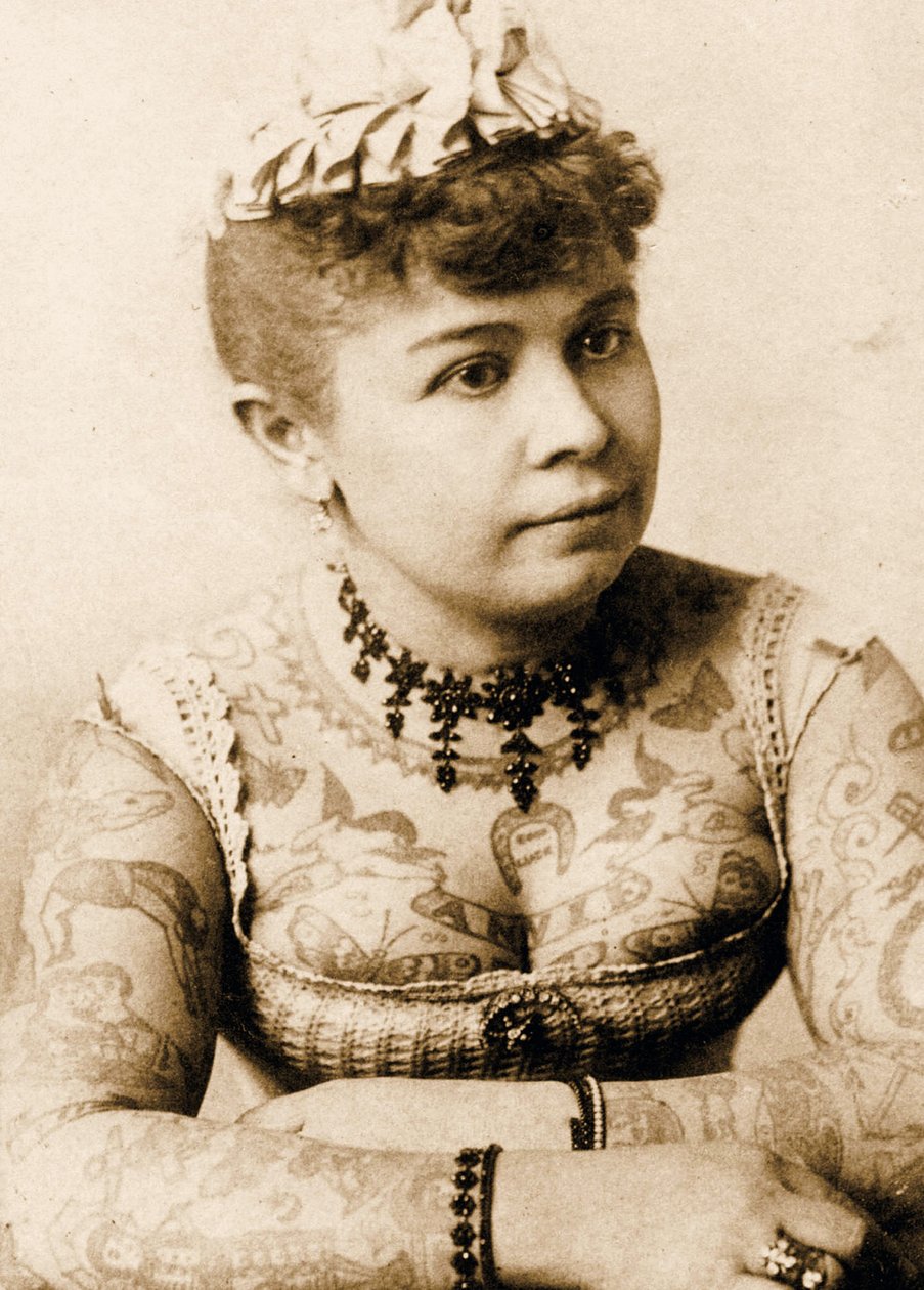Annie Howard, a tetovált hölgy portréja, 1898 körül (kabinetfotó) alkotó: Charles Eisenmann