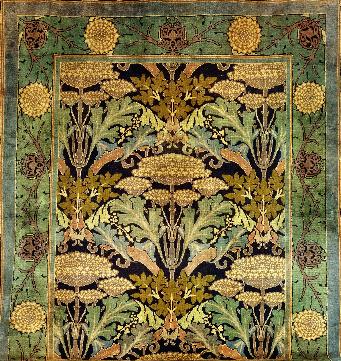 Donegal gyapjúszőnyeg virágmintával, 1903 körül (gyapjú) alkotó: Charles Francis Annesley Voysey