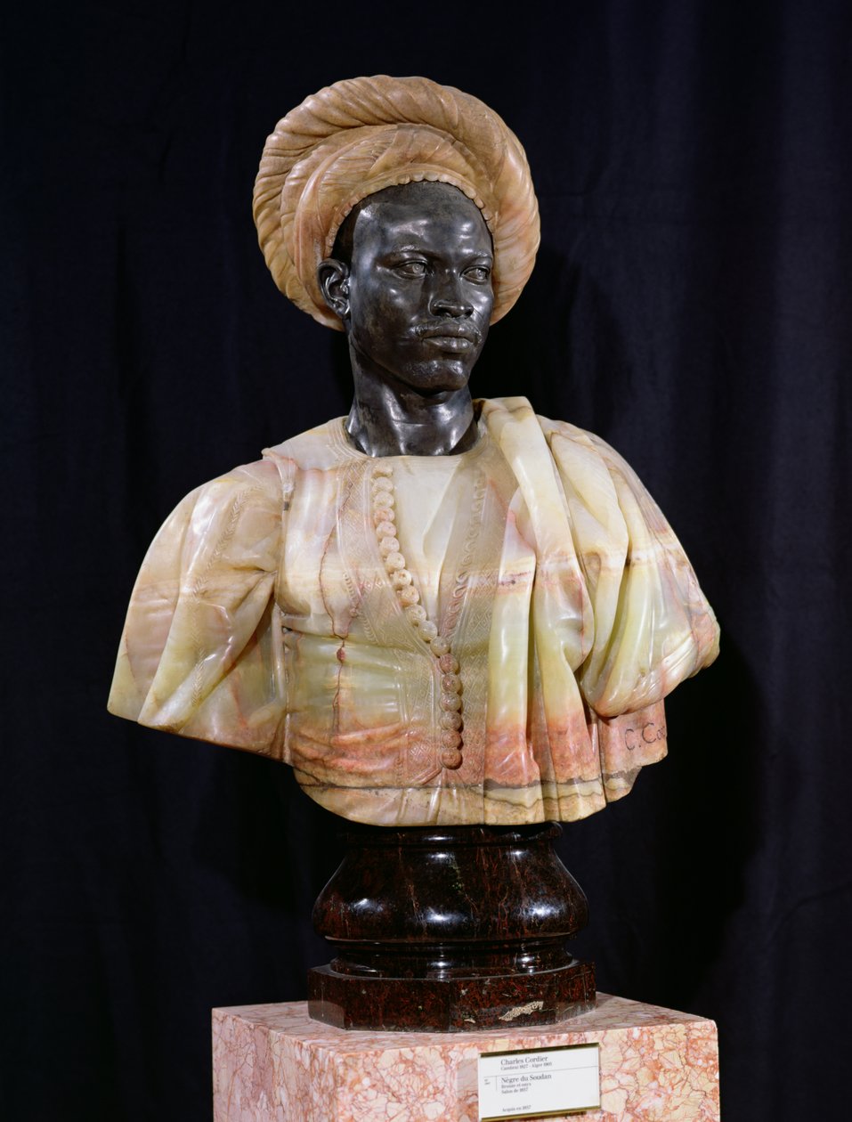 Egy szudáni férfi mellszobra, 1857 (onix és bronz) alkotó: Charles Henri Joseph Cordier