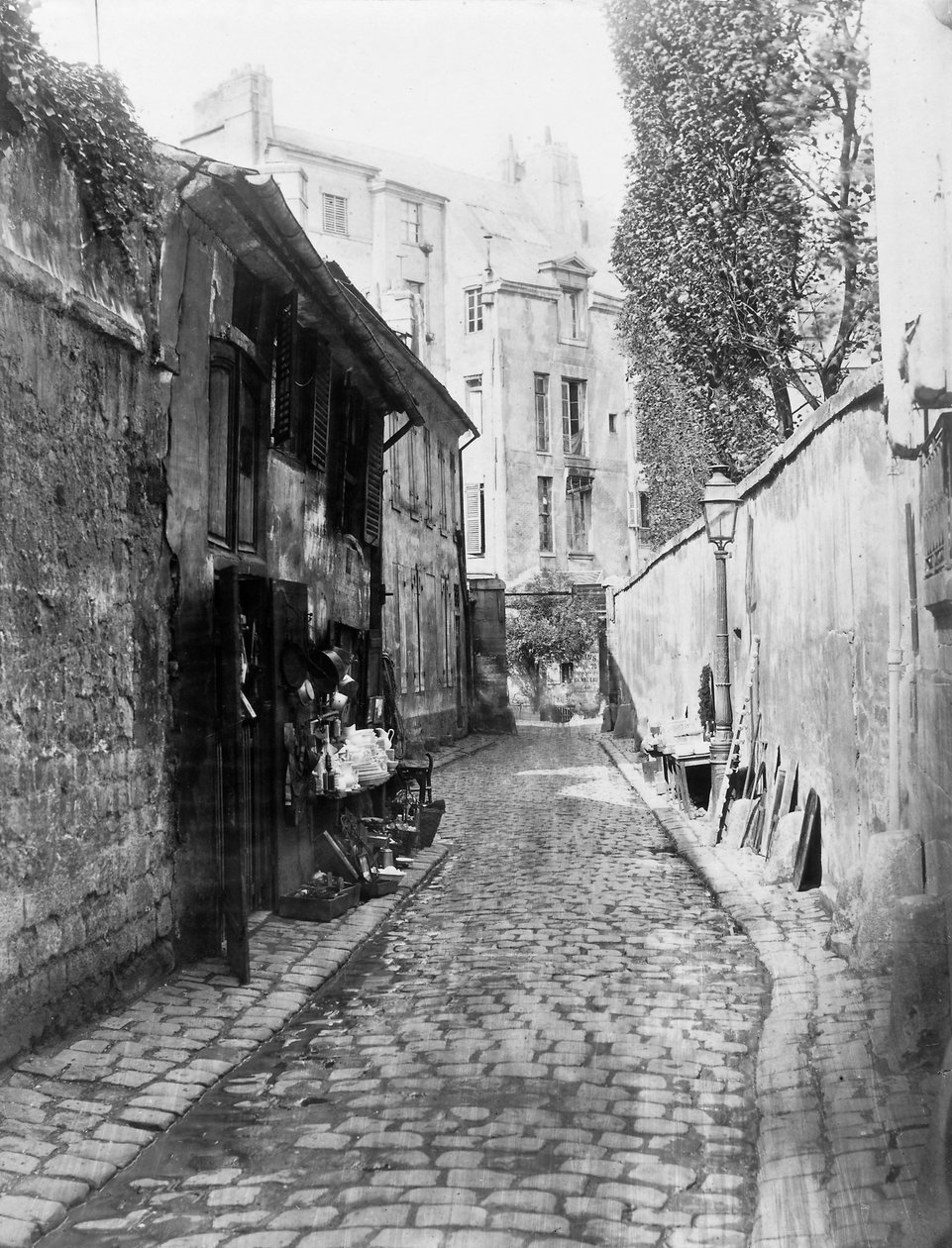 Rohan zsákruhája, 1865-1868 körül (albumnyomat) alkotó: Charles Marville