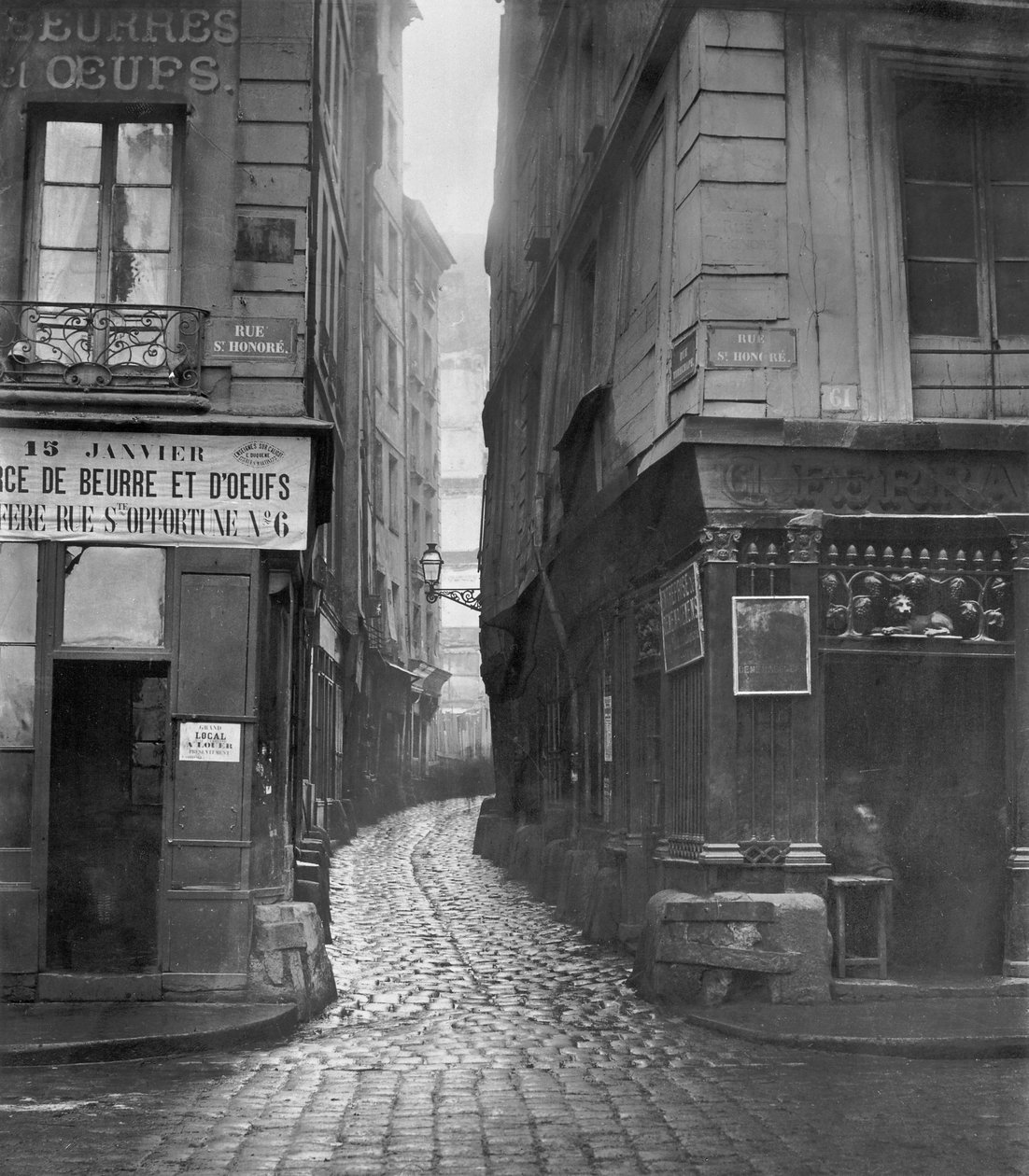 Rue Tirechape, a rue St. Honore, Párizs, 1858-78 alkotó: Charles Marville