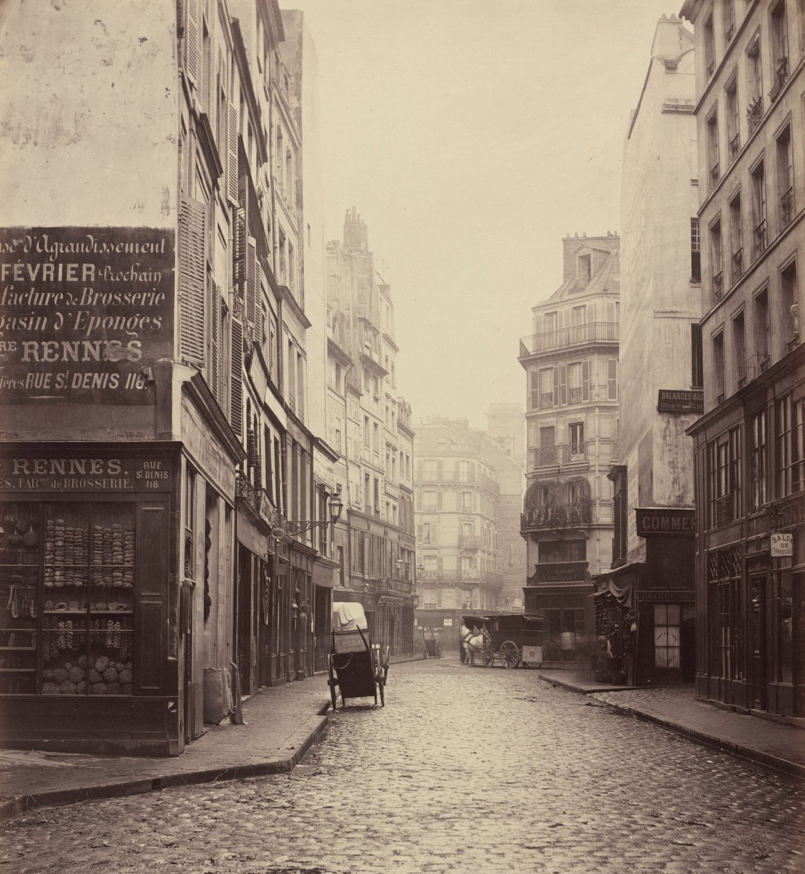Rue des Lombards, a rue des Lavandières Sainte-Opportune felől alkotó: Charles Marville