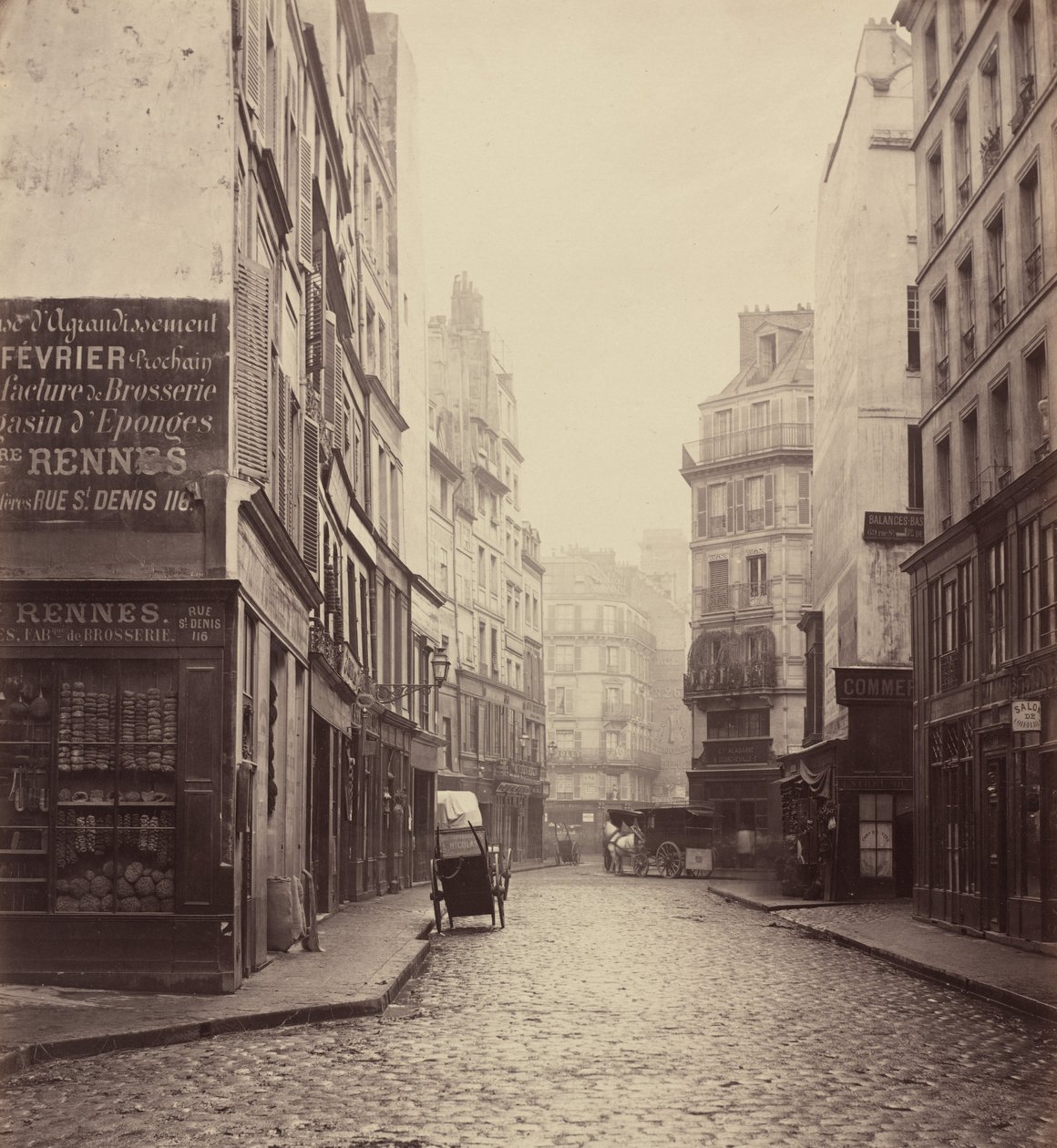 Rue des Lombards, a rue des Lavandières Sainte-Opportune felől alkotó: Charles Marville