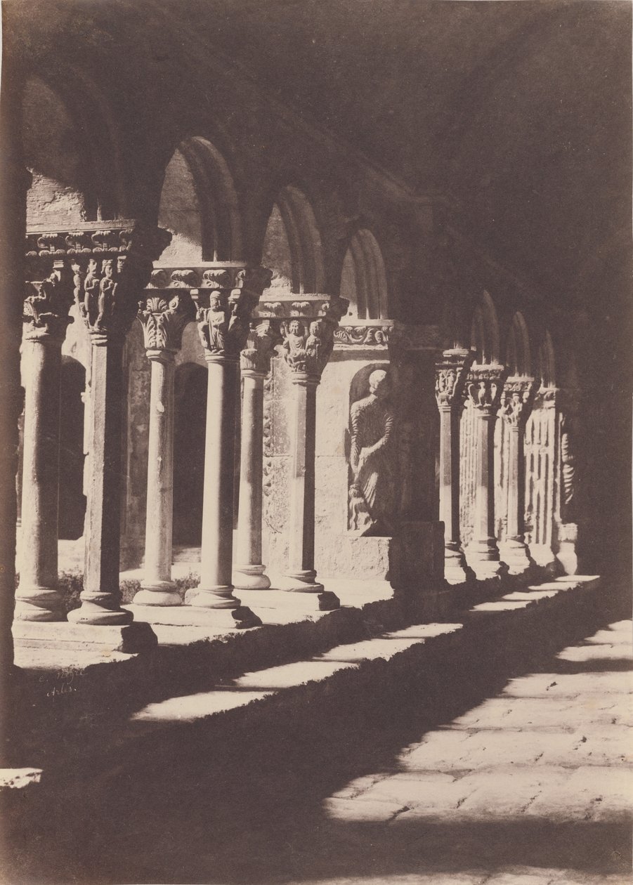 A Saint-Trophime-kolostor kerengőjének folyosója, Arles alkotó: Charles Nègre