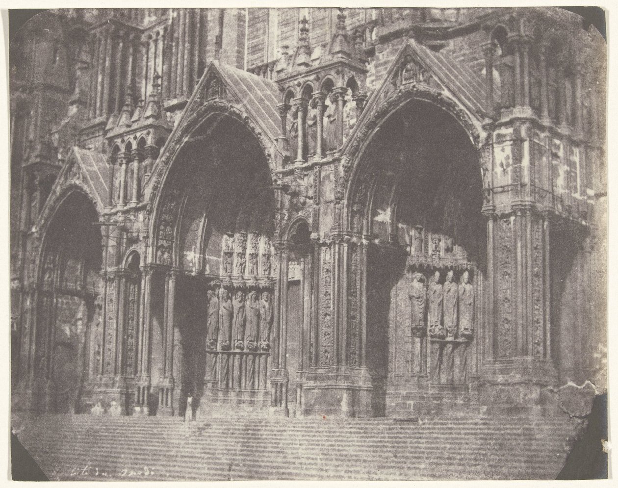 A chartres-i katedrális déli oldalának kapuzata alkotó: Charles Nègre