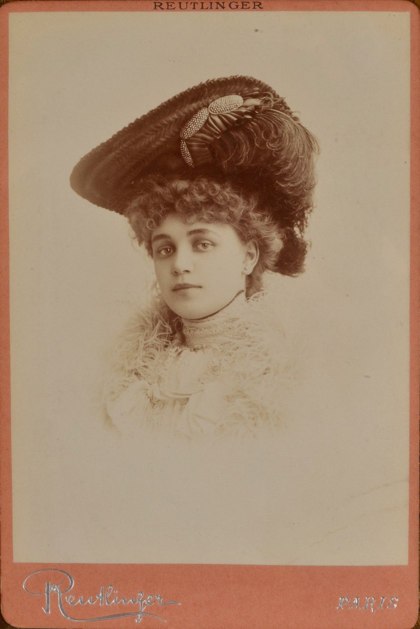 Elegáns nő kalapban - Charles Reutlinger alkotó: Charles Reutlinger
