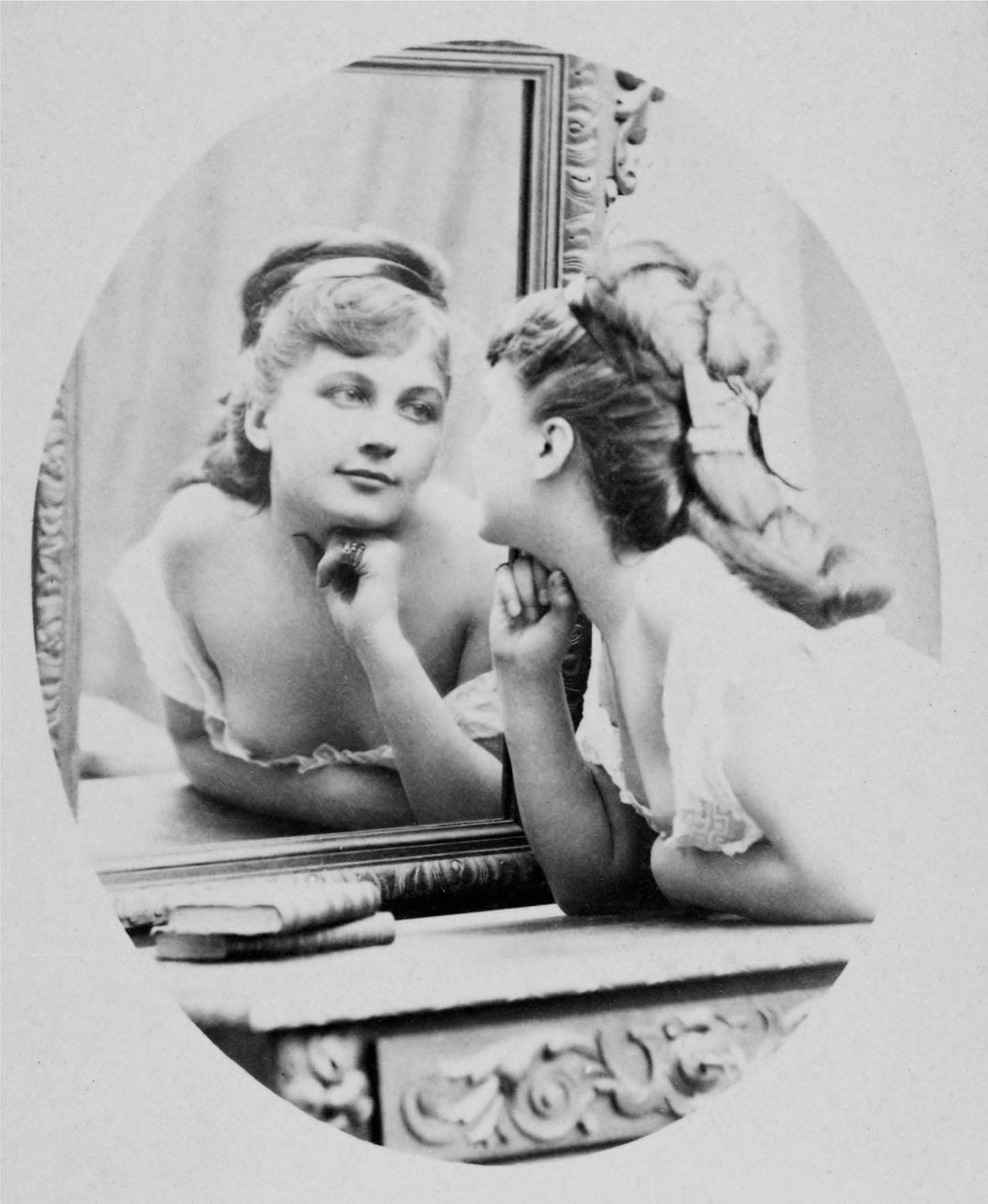 Henriette Victoire Drouard (1851-1923) színésznő portréja. alkotó: Charles Reutlinger
