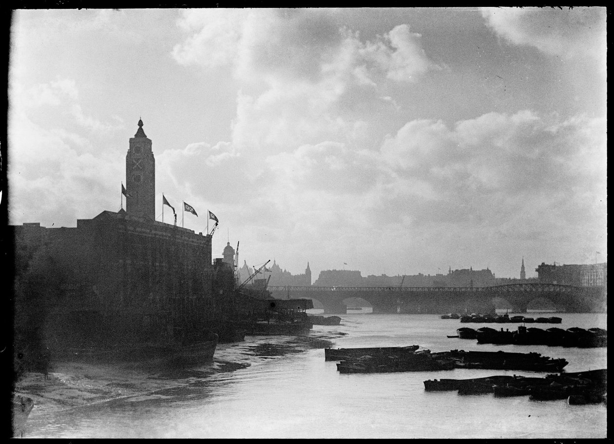 Oxo Tower Wharf, Bargehouse Street, Southwark, Greater London Authority, 1930-as évek. alkotó: Charles William Prickett