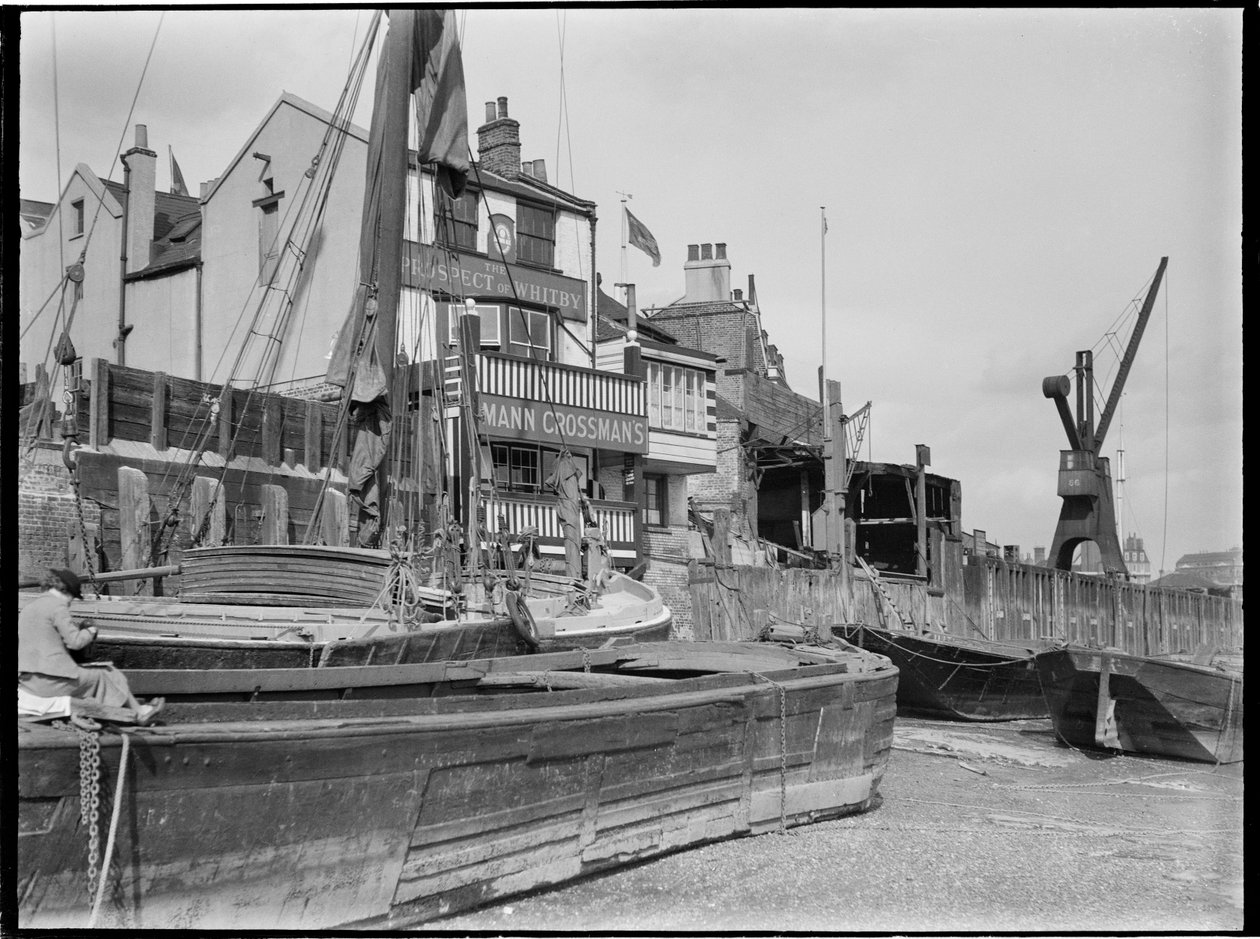 Whitby kilátása, Wapping Wall, Wapping, Tower Hamlets, Greater London Authority, 1930-as évek. alkotó: Charles William Prickett